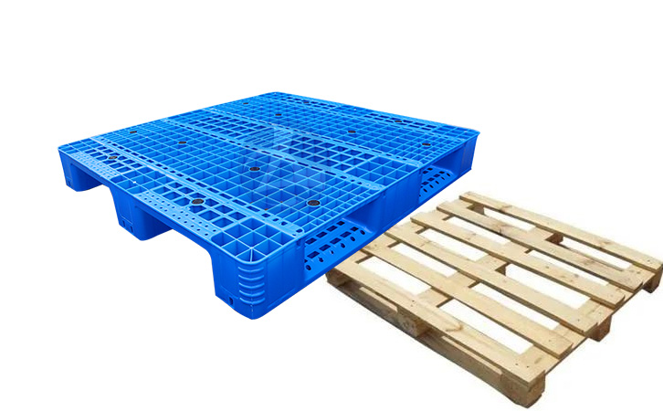 塑料托盘和木托盘对比