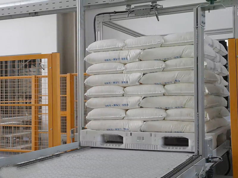 面粉厂立体库平板川字塑料托盘案例